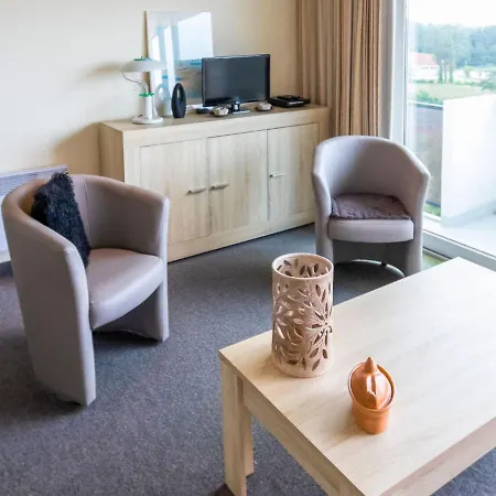 Spacious Studio In With A Balcony Apartamento De Haan